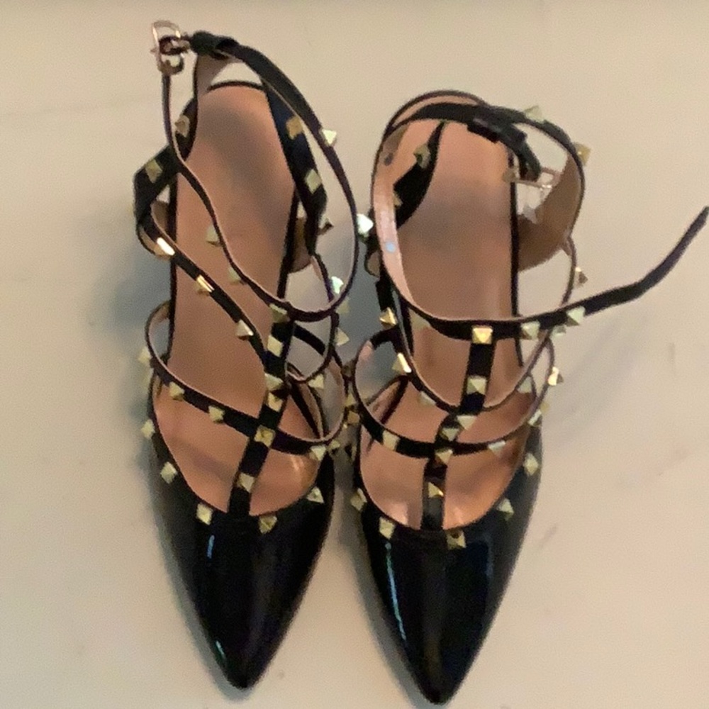 Nicole Miller NWOT black high heels